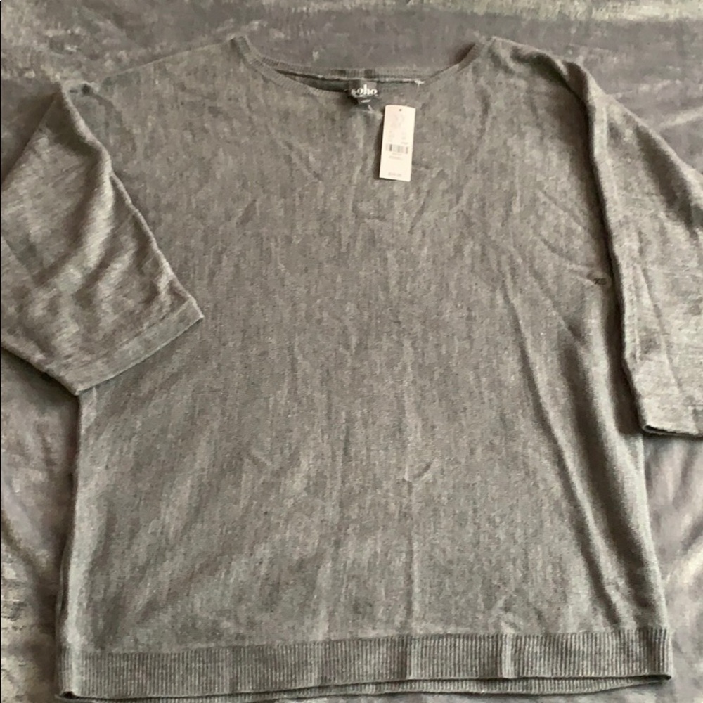 WOMENS XS Spring Time Sweater!